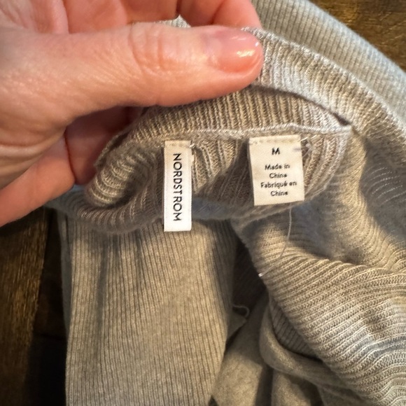 Nordstrom long lightweight gray cardigan size medium - Picture 3 of 9